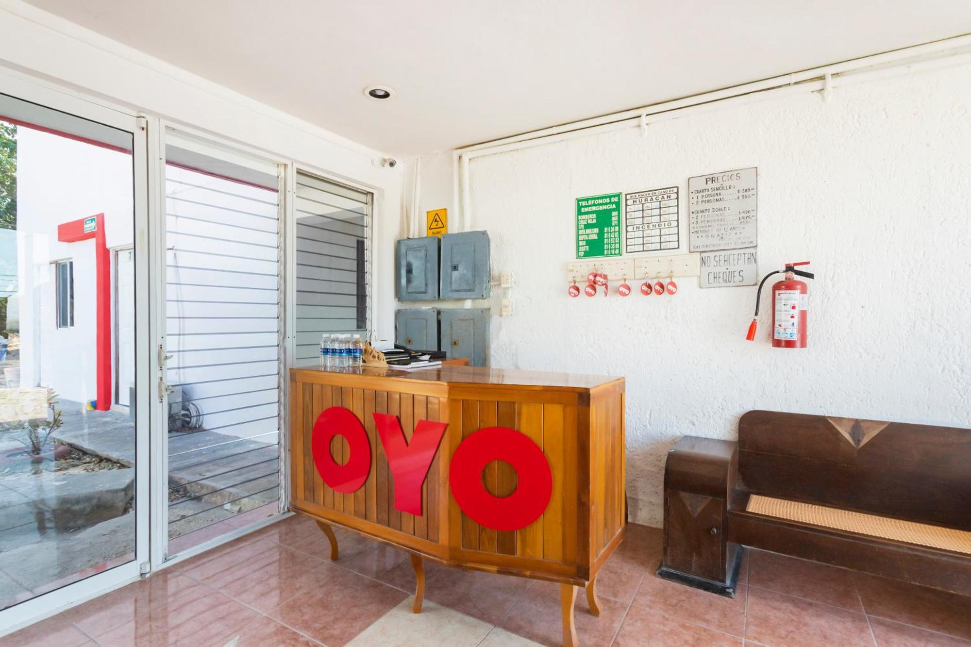 Oyo Hotel Cedros Campeche Exterior photo