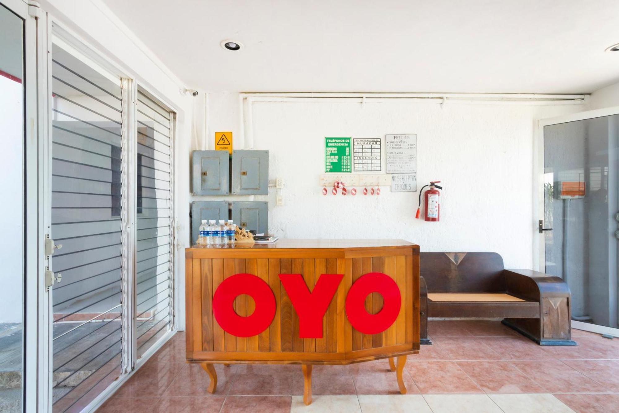 Oyo Hotel Cedros Campeche Exterior photo