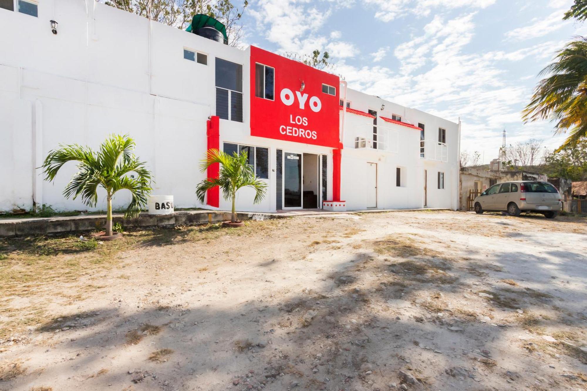 Oyo Hotel Cedros Campeche Exterior photo